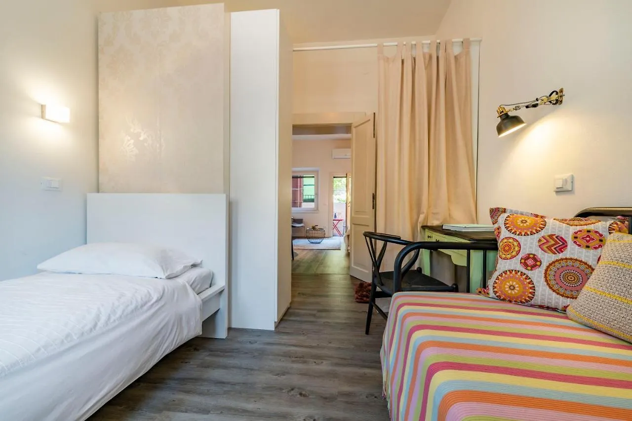 Snug Apartment With Private Courtyard M0270422677 Βενετία Ιταλία